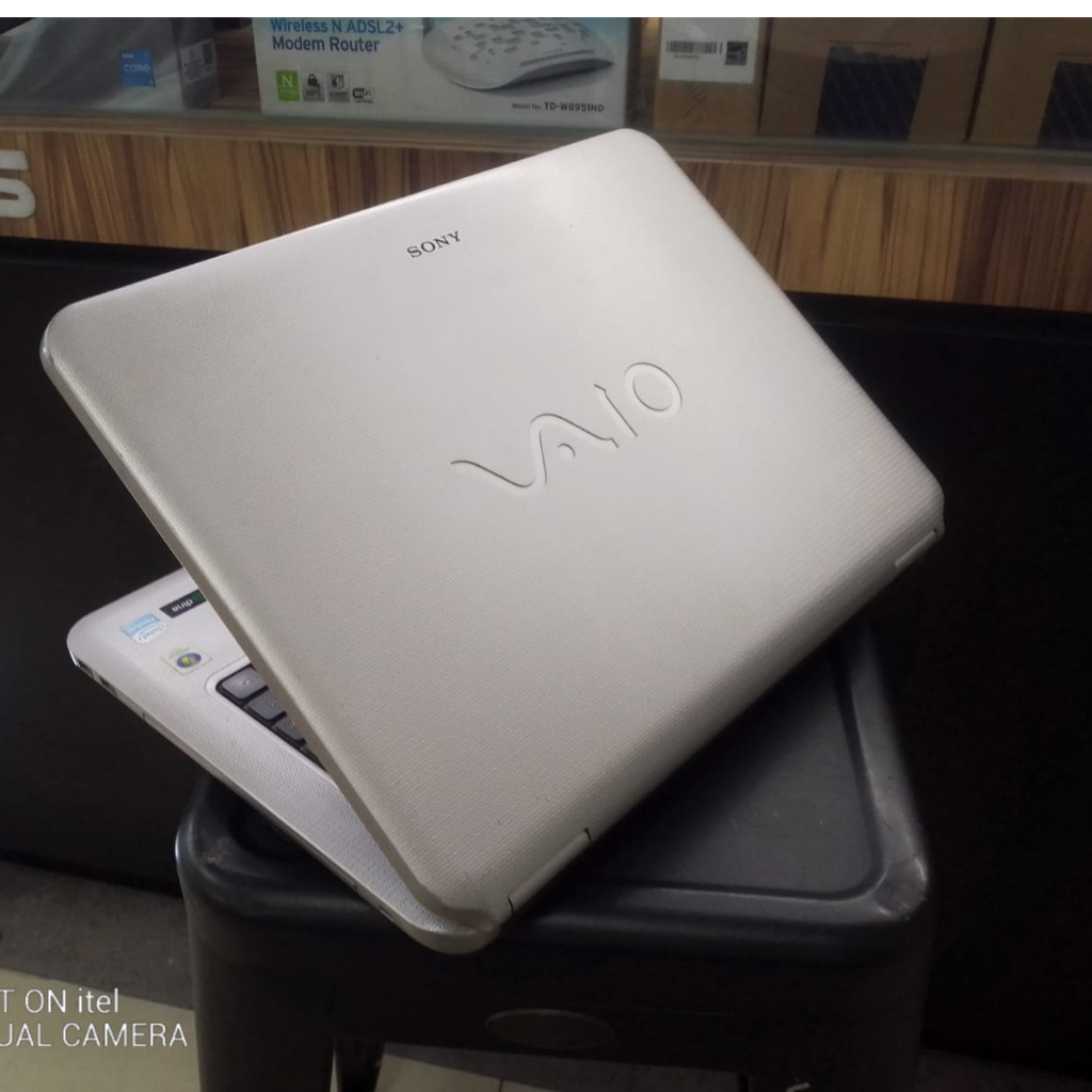 LAPTOP LEPTOP SECOND SONY VAIO CORE  MEMORY RAM  4 GB  COCOK UTK JUAL ONLINE MENGAJAR MAHASISWA KANTORAN ZOOM SIAP PAKAI MULUS KEYBOARD BERGARANSI BONUS 2jutaan