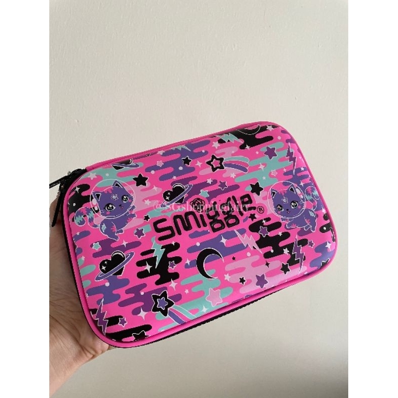 

READY STOCK - Smiggle Original Away Hardtop Stationery Gift Pack