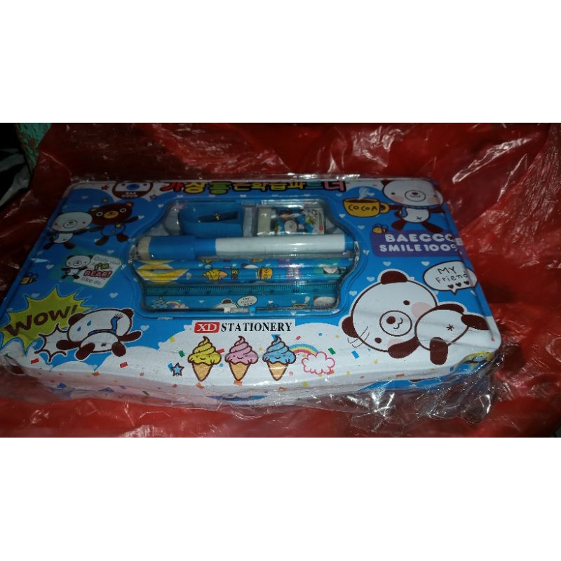 

TEPAK PENSIL BESERTA ISINYA