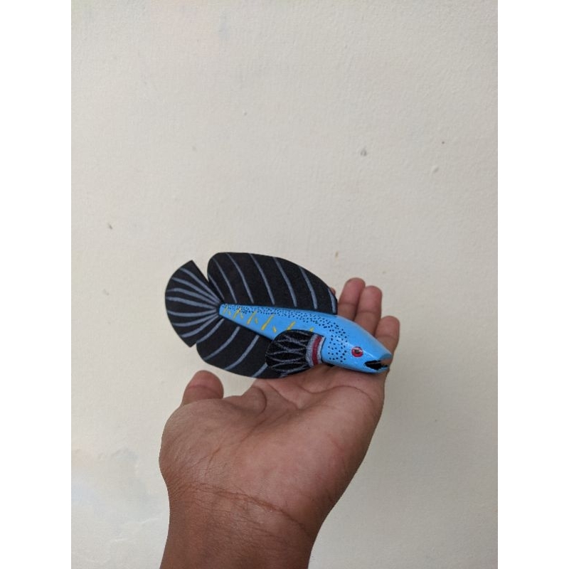 Mainan ikan chana blue pulcar / patung cana