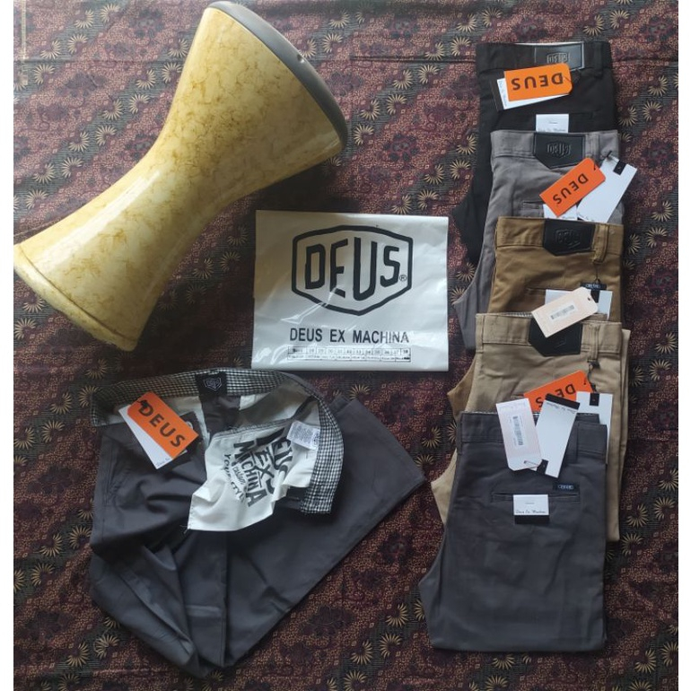 Celana Chinoz Panjang Pria Dewasa Merk DEUS Size 28 38 / Chinos Panjang Kerja Harian / Celana Panjan