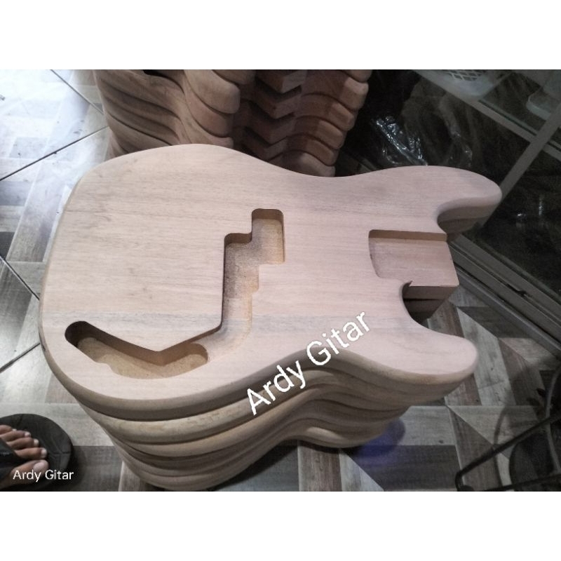 Body gitar bass fender precission 4 string