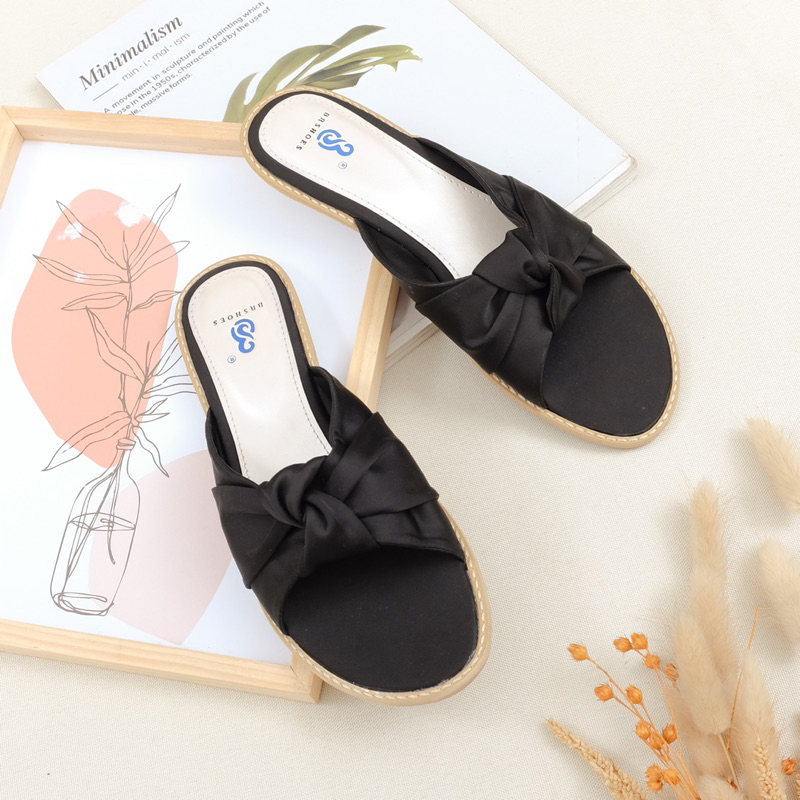 [SIAP KIRIM] Sandal Flat Wanita BRShoes89 Casual Berkualitas Premium  Best Seller