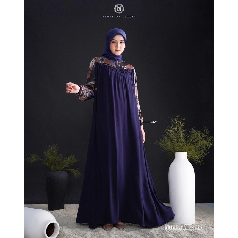 NADHEERA LUXURY GRIZELYA DRESS