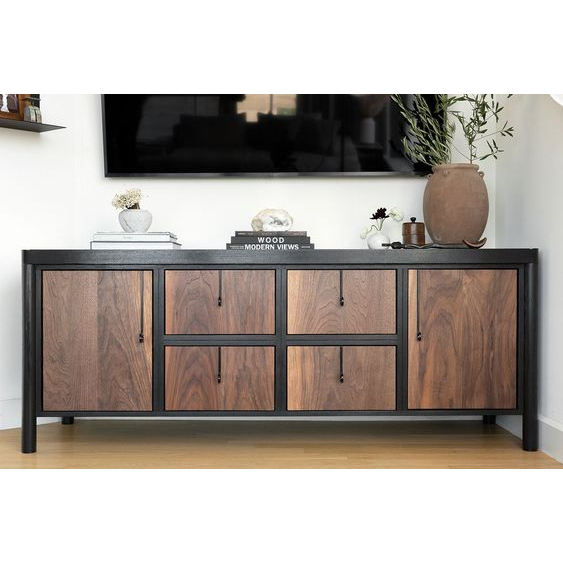 BufetTv Besi: Elegansi Klasik untuk Ruang Tamu dengan Kekuatan Besi yang Tidak Diragukan