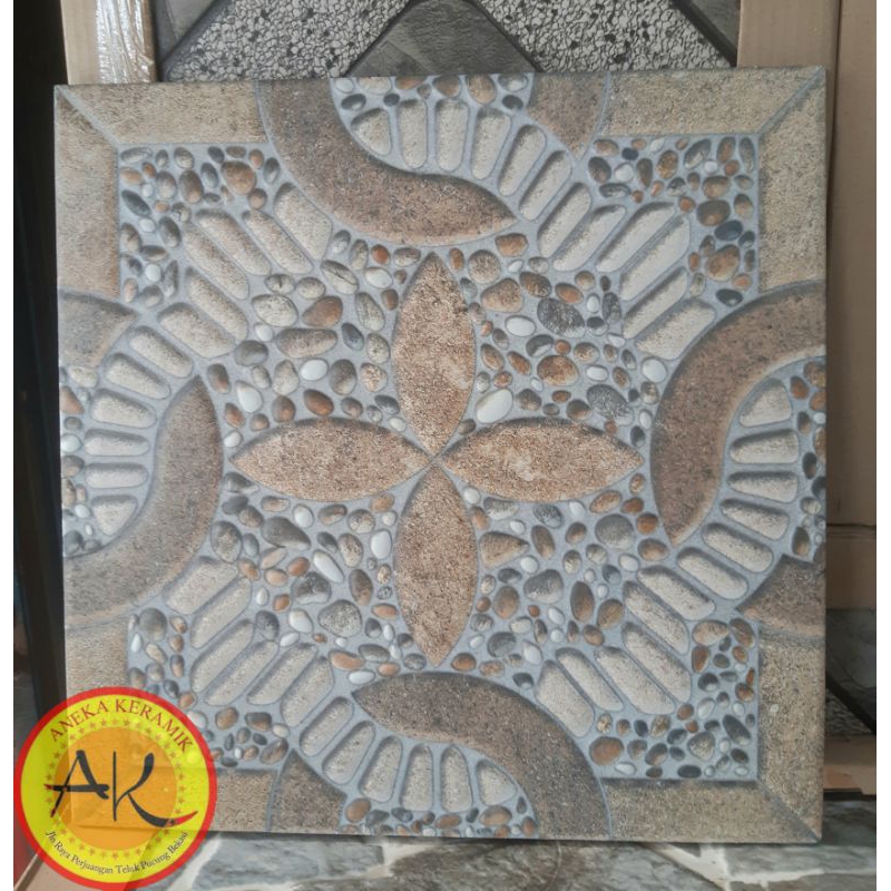 Keramik Lantai Kasar Teras Garasi Motif Batu Alam Timbul 40x40 Janeiro Beige