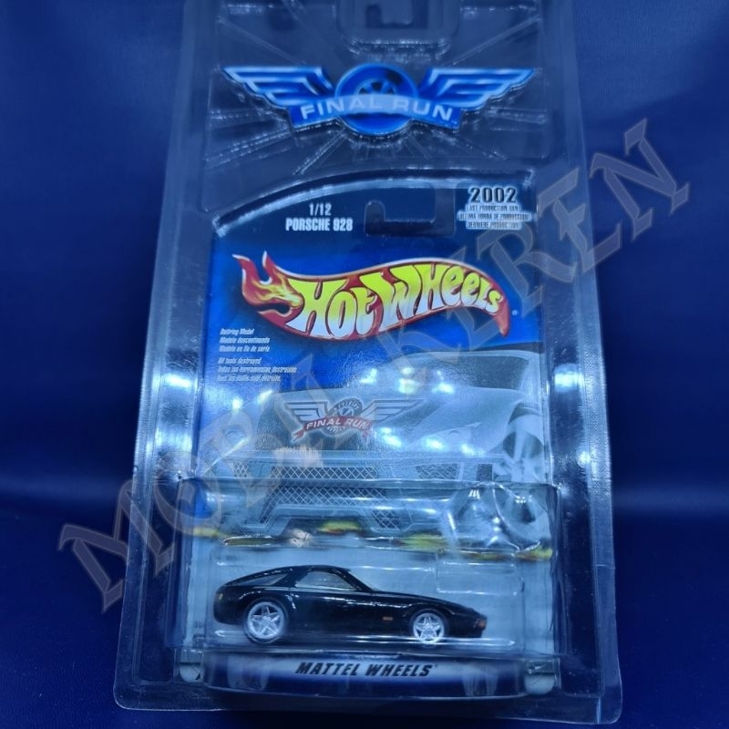 Diecast Hot Wheels 2002 Final Run Porsche 928 Black