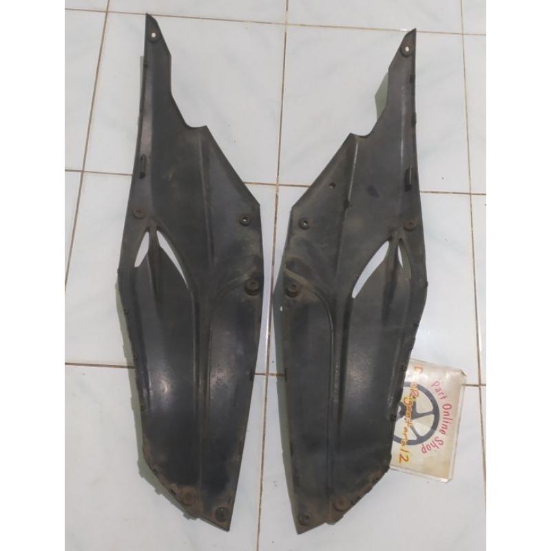 cover frame side body bodi bawah tutup aki skywave blueshine abu abu ori sgp