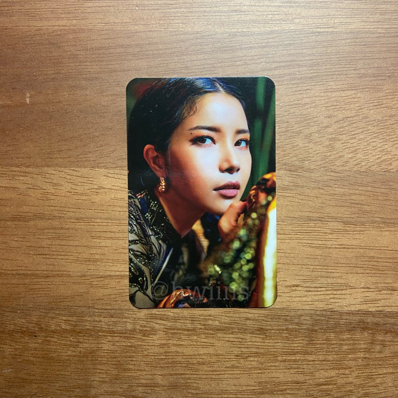 Mamamoo Solar Photocard WINNER Fansign ‘AYA’