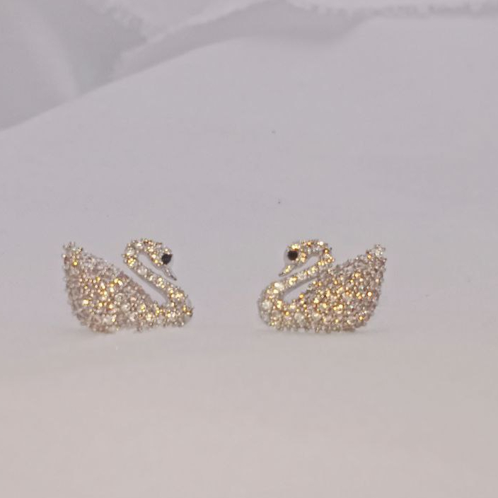 matlaine-anting angsa  Korea Titanium Xuping Anti Karat Anti Hitam Anti Alergi