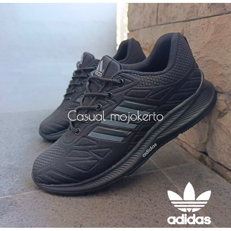 SEPATU SPORT ADS HITAM POLOS / sepatu snekers hitam polos keren