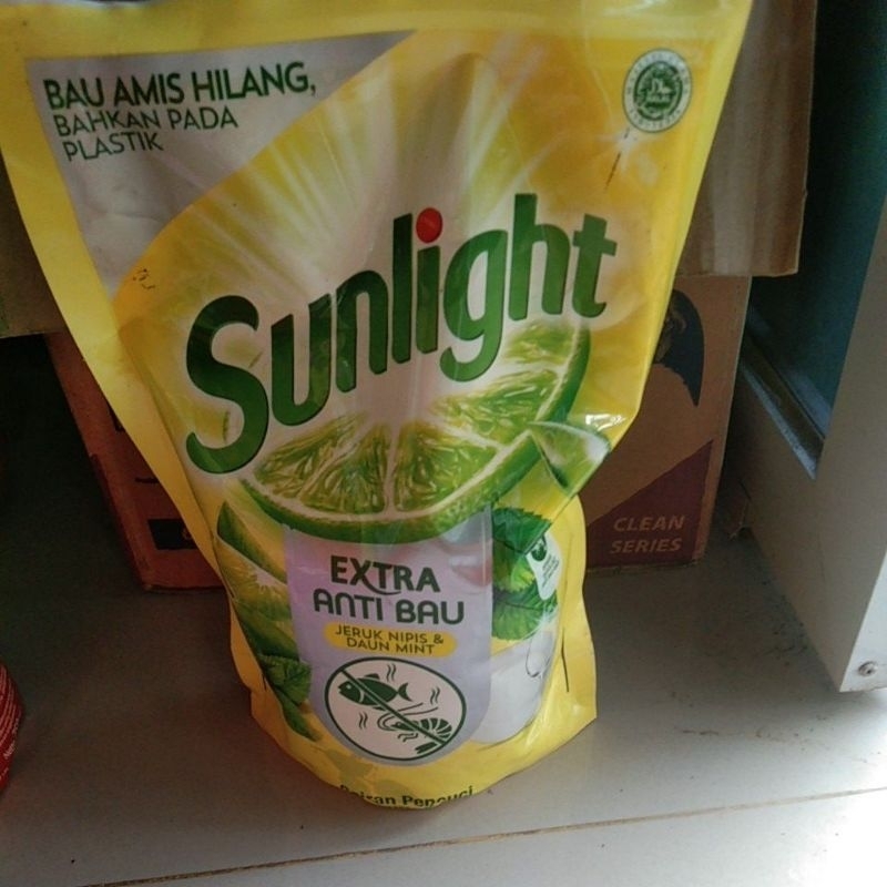 sabun pencuci piring sunlight extra anti bau 755 ml