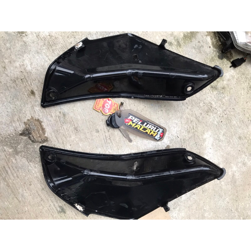 cover sayap dalam honda supra x 125 helm in original