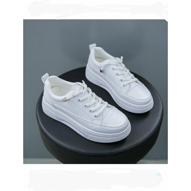SEPATU CASUAL  WANITA SHOES KOREA SEPATU SNEAKERS HITAM PUTIH