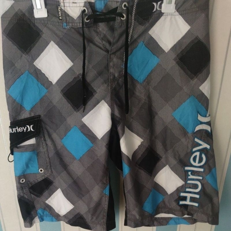 Celana pantai Hurley