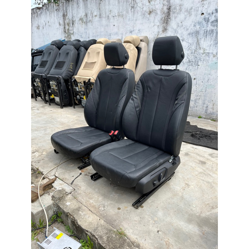 jok mobil elektrik BMW F30