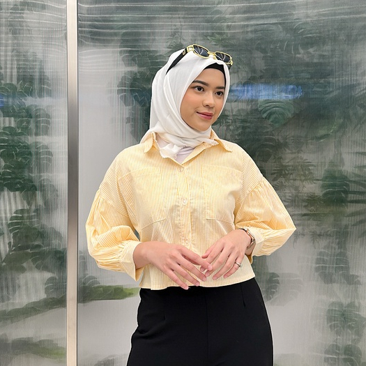 Strip Shirt Kemeja Crop Wanita Katun Salur by Vanesha Wear