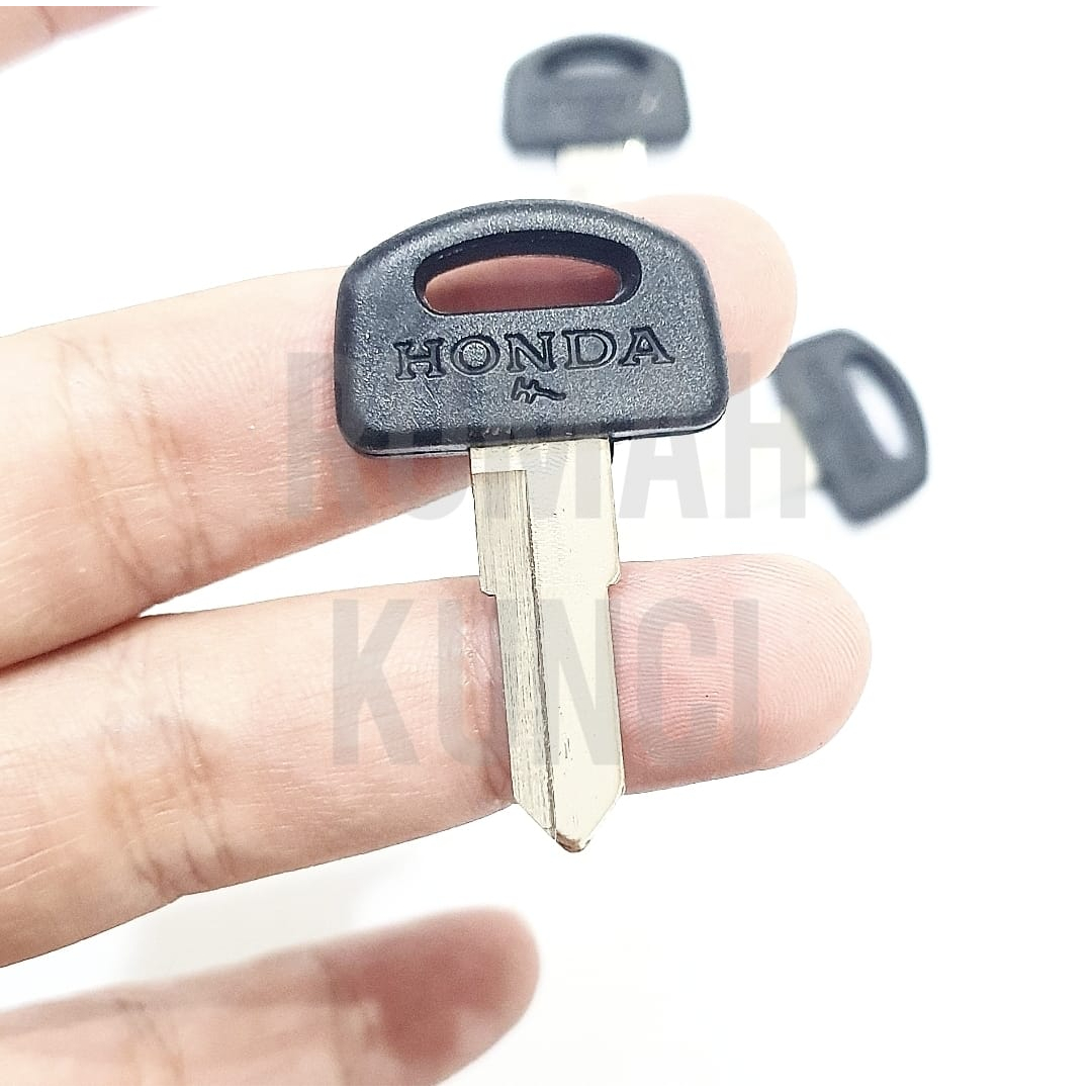 Bahan Kunci Motor Honda Grand Supra Lama