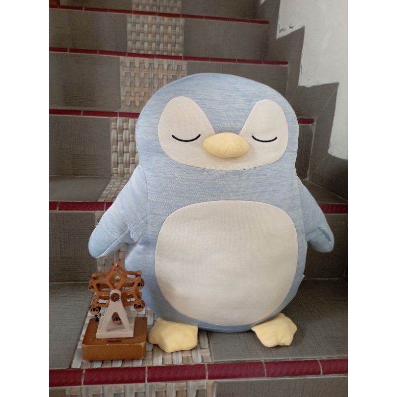 preloved boneka pinguin jumbo, lembut, kado anak