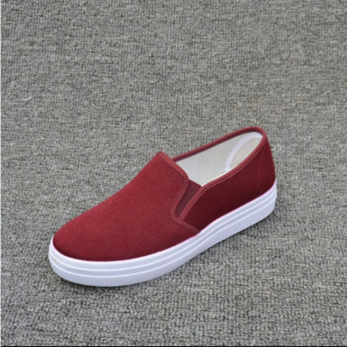 sepatu wanita/spatu slip on wanita/sepatu terbaru/sepatu murah/spatu cm kekinian