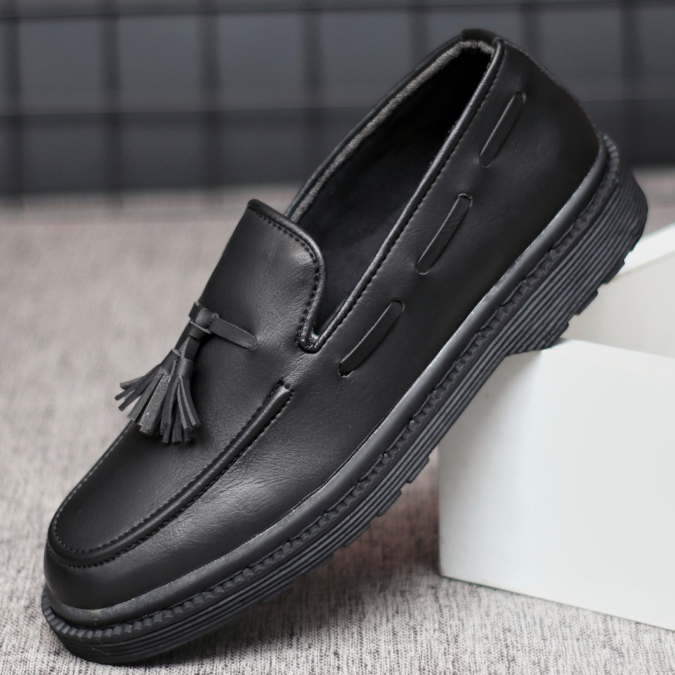 Sepatu Formal Docmart Loafers Pria Kulit PU Original Handmade Full Black Pantofel Kerja Kantor Slip On Casual Sintetic Premium Enoz Panther Hitam Keren Trendy Casual Modern