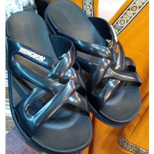 6002 / Sandal karet Hengrun untuk wanita motif tali silang size 36- 40