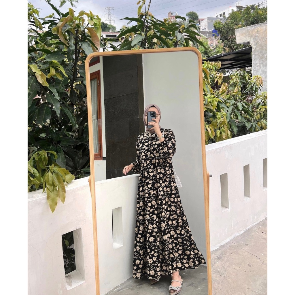 AFI - EC - Belami Floral Maxi Dress