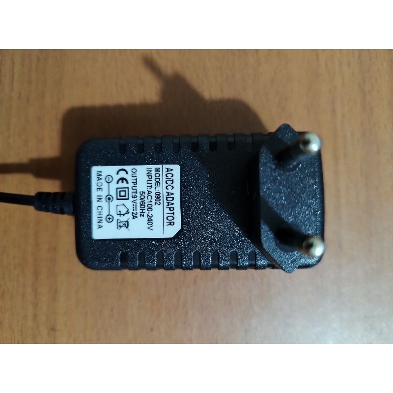 SKU-1197 ADAPTOR 9V 2A BISA UNTUK ARDUINO UNO  9V 2A JACK 5.5 MM
