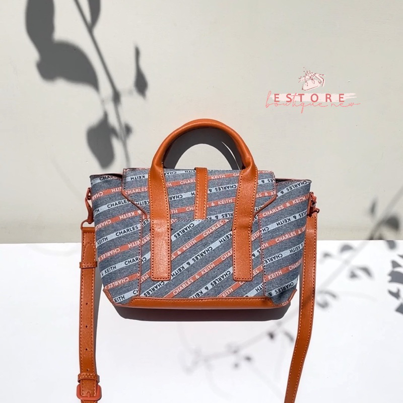 Tas Wanita C Trapeze Tote