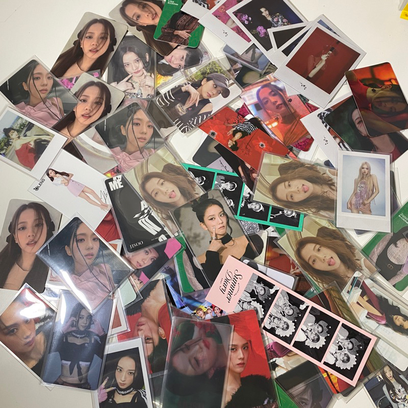 (READY STOCK) OFFICIAL MERCH JISOO JENNIE ROSÉ LISA PHOTOCARD POLAROID LUCKY BOX RANDOM JISOO SUMMER