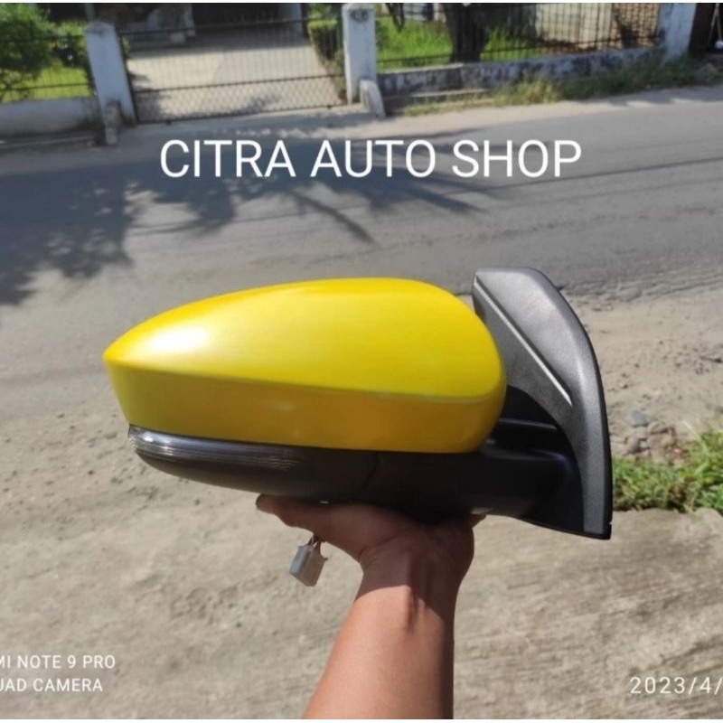 Spion Daihatsu ROCKY Kanan Retract