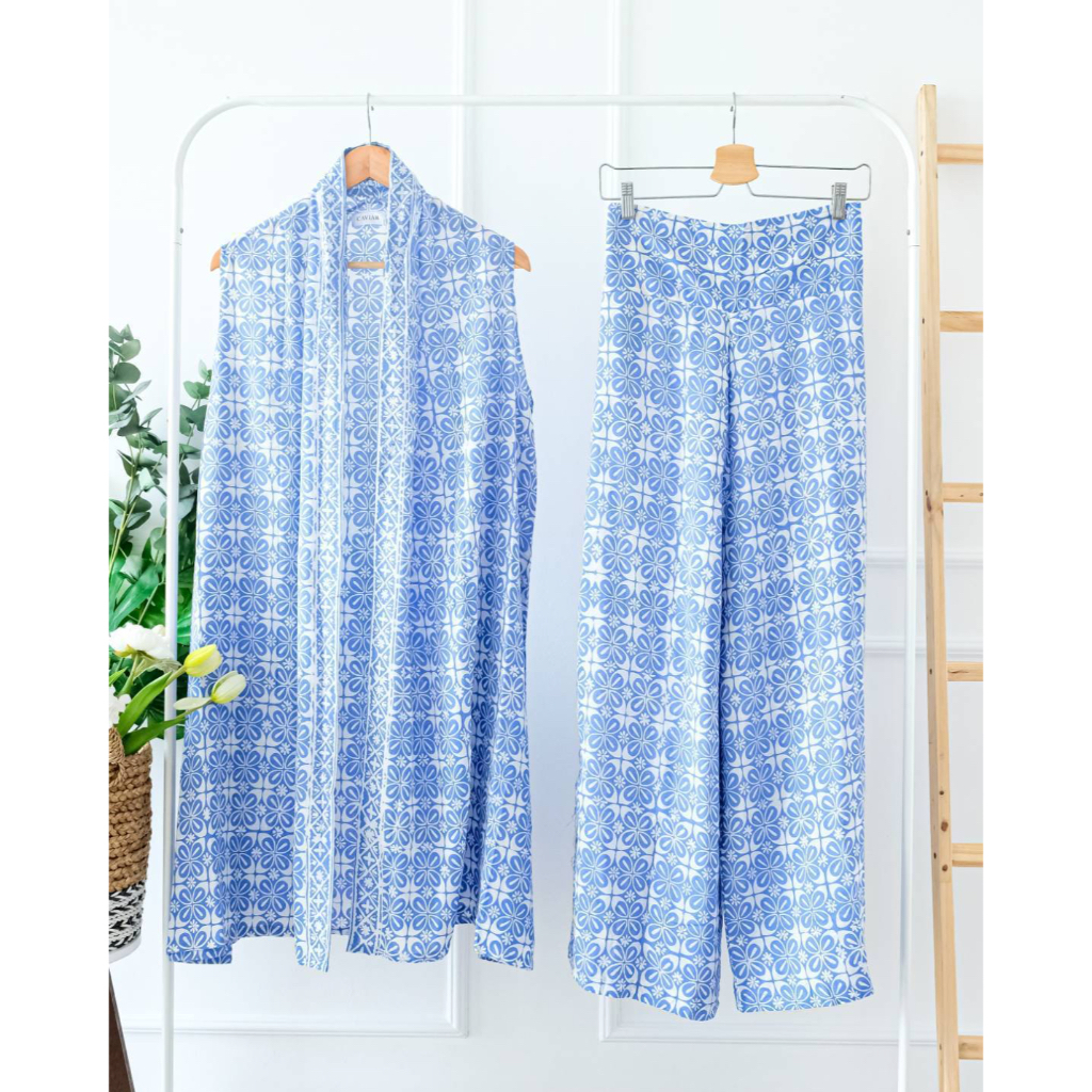 Outer Set Batik Wanita Outer Tanpa Lengan Kulot Panjang Batik Modern Batik Pastel Biru Kawung