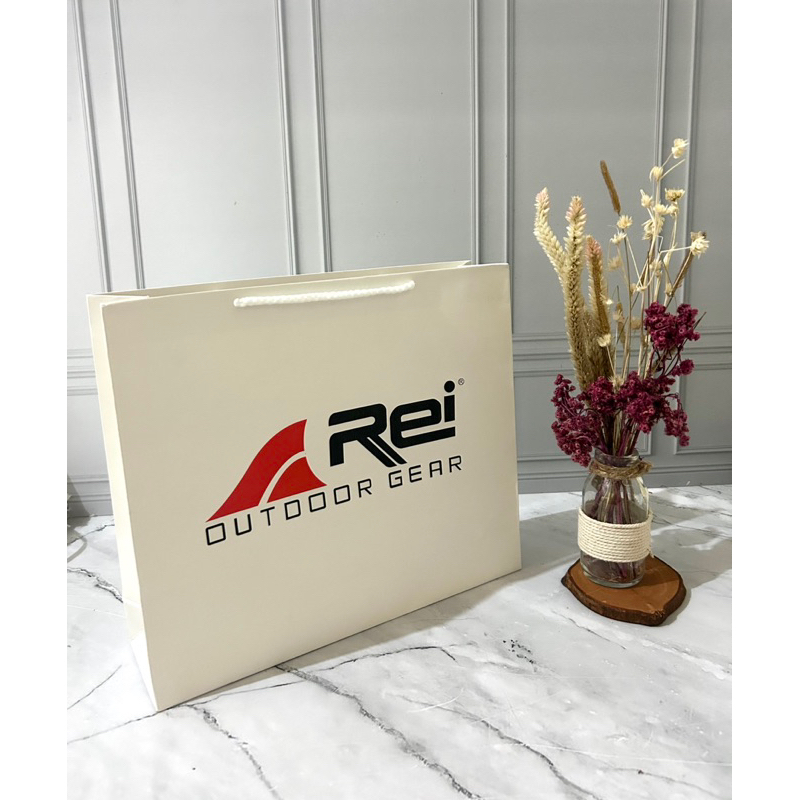

Paper Bag Rei Outdoor Ukuran Medium Tas Kado
