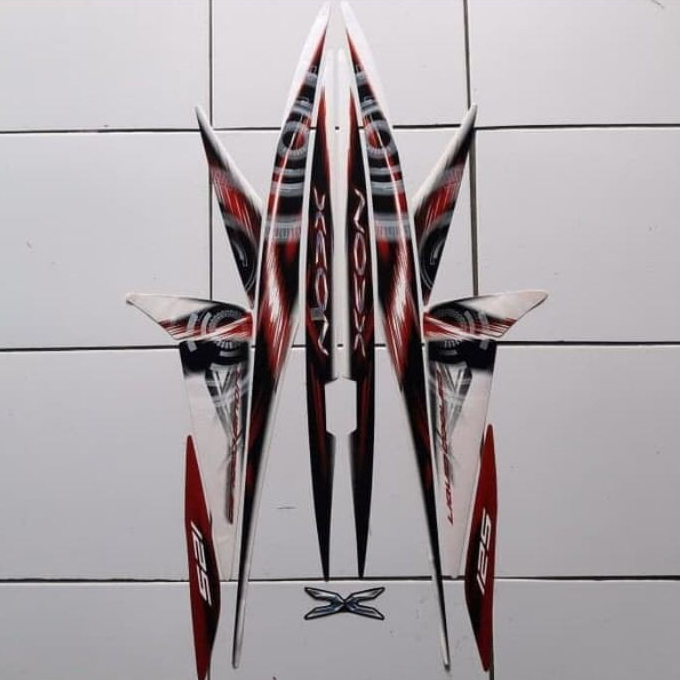 striping stiker Yamaha Xeon 125 karbu 2011 2012 putih