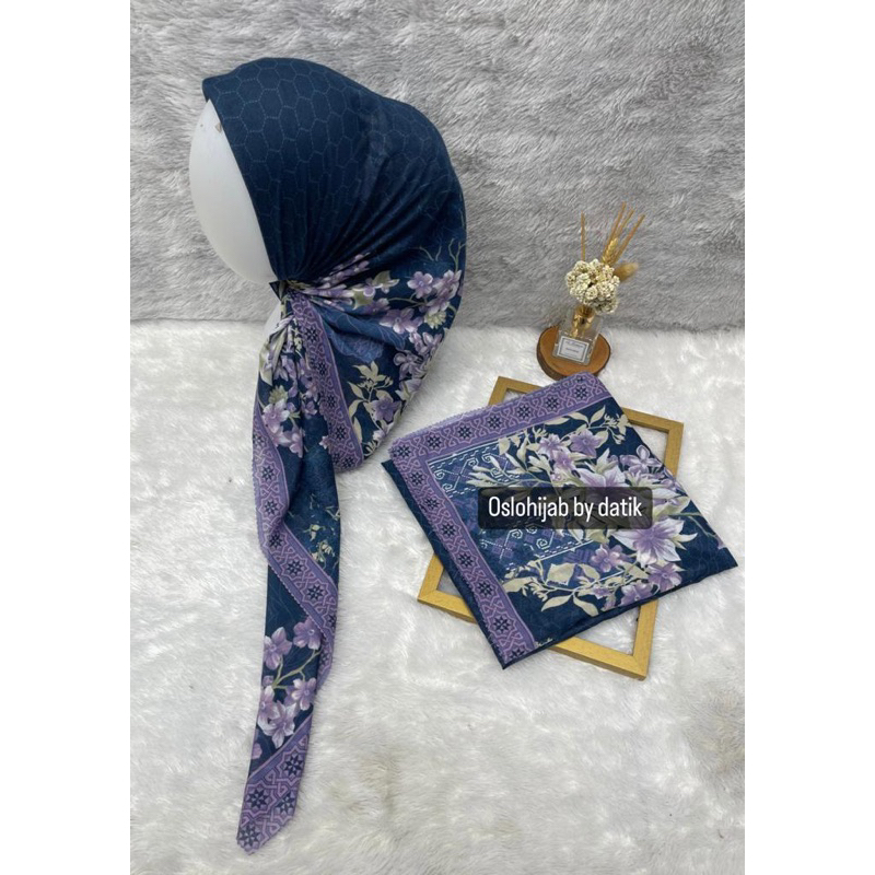 Hijab Segiempat Voal Printing kayla / Kerudung motif printing / Hijab motif premium / Dior scarf