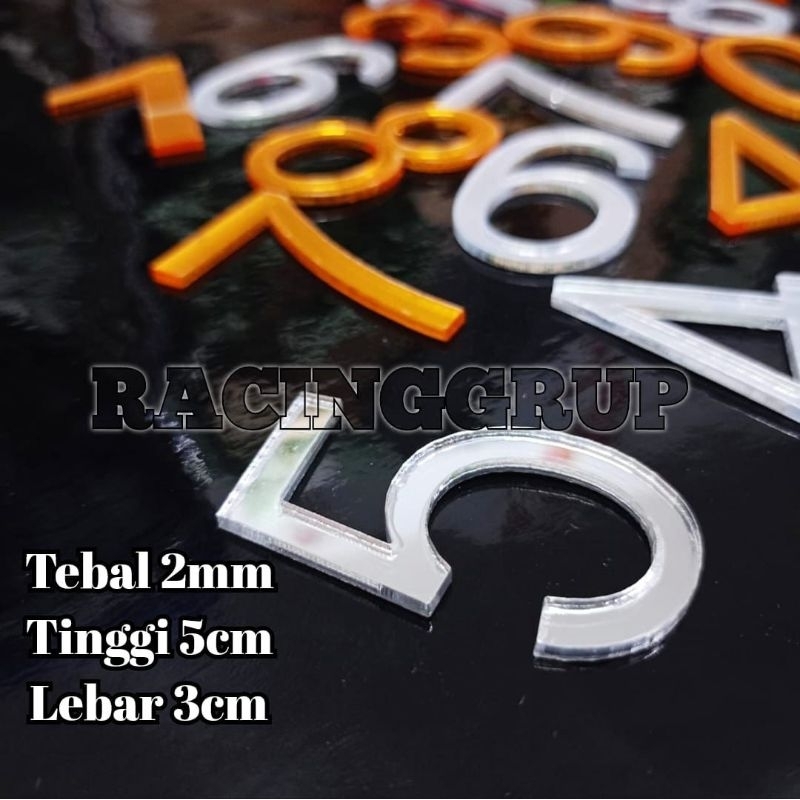 Huruf timbul akrilik 5cm tebal 2mm  lebar 3cm