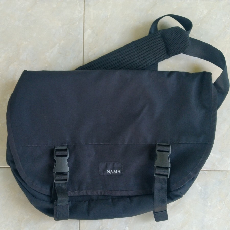 Tas Selempang Sling Bag Nama Lite 430 (Bekas/Preloved)