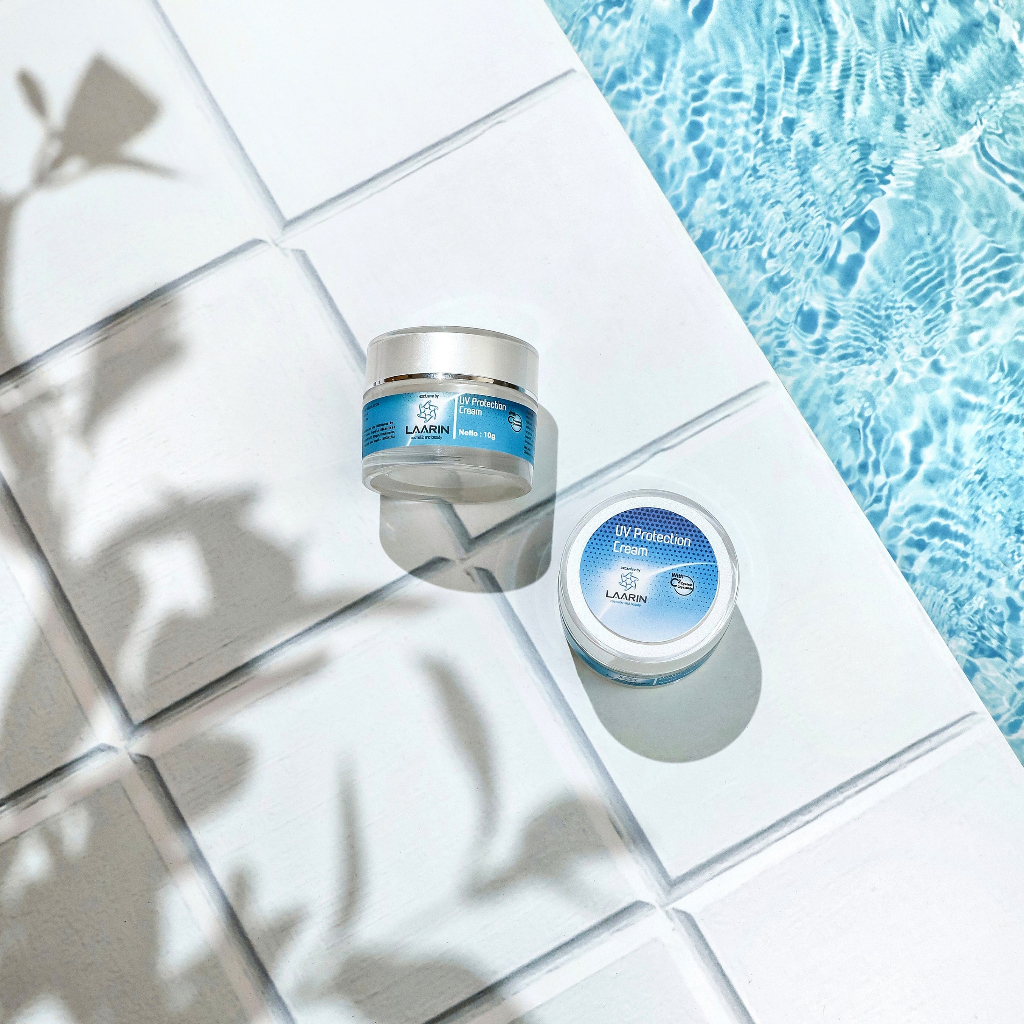 Laarin UV Protection Cream Zinc Oxide Titanium Dioxide Melindungi Wajah dari Sinar UVA dan UVB