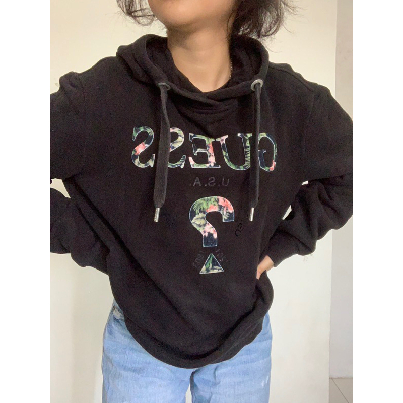preloved hoodie guess hitam