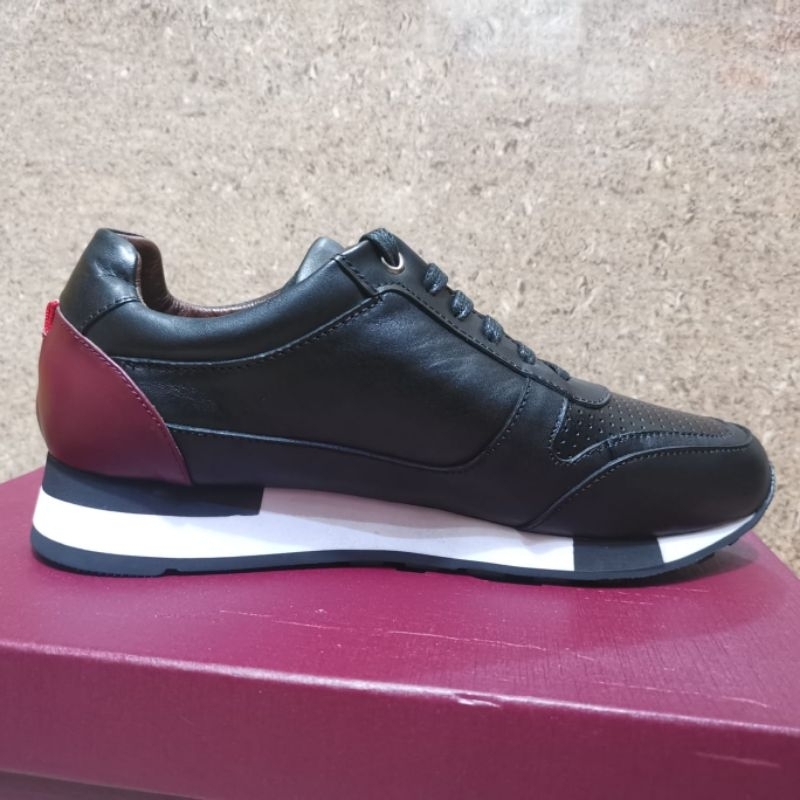 sepatu pria hitam kulit sneaker bal ly cowok men shoes run away p1shoes import terlaris