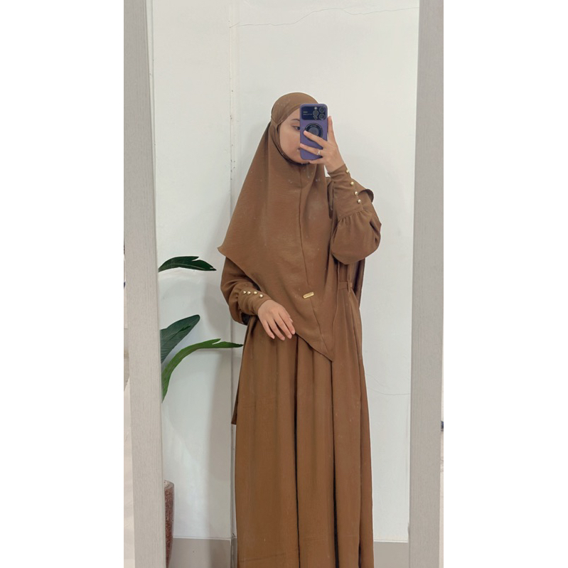 One Set Abaya Bassic Aisha Crinkle Airflow