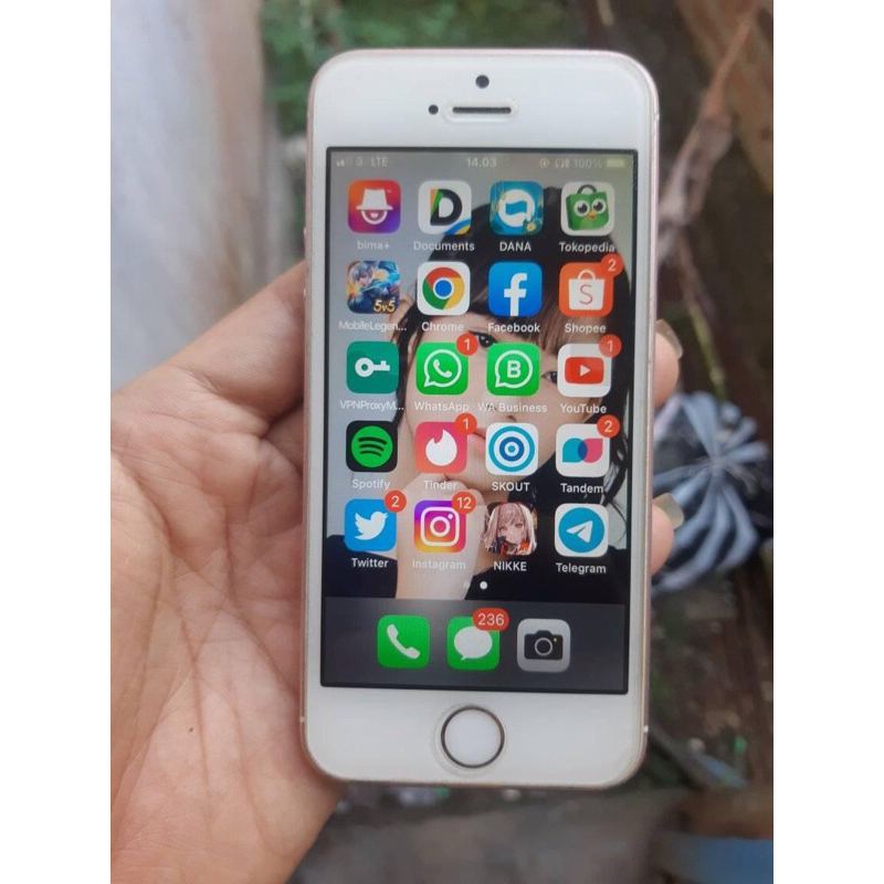 iphone se 2016 64gb