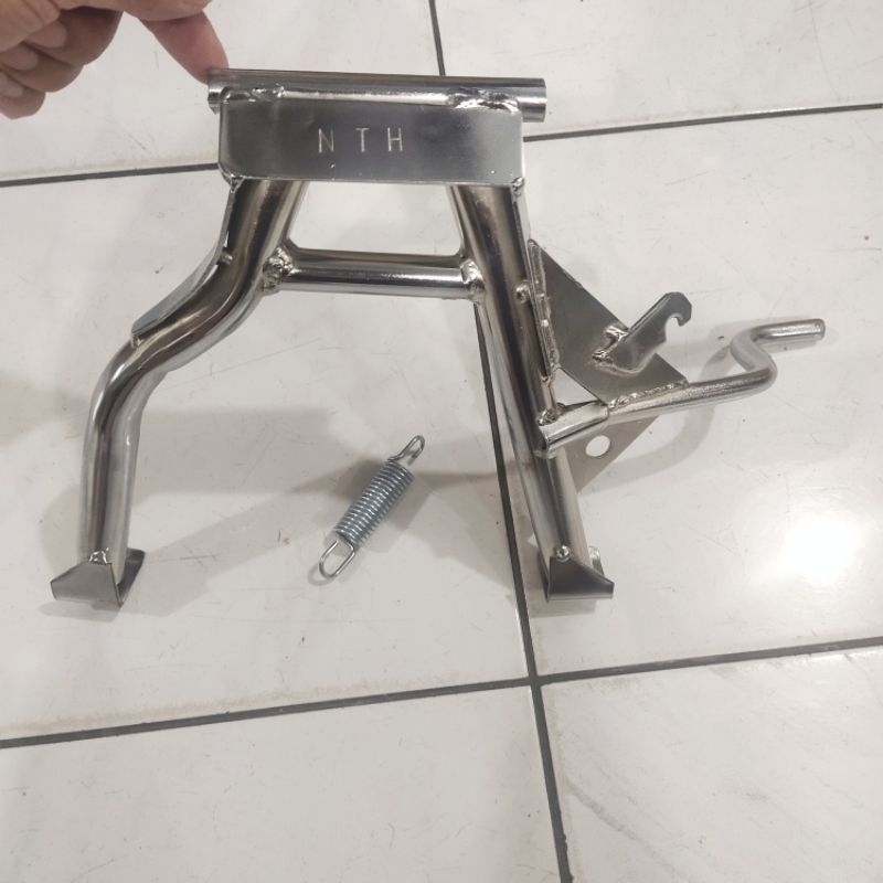 Standar tengah Ring 17 Honda all Beat-vario 110 karbu-scoopy import finishing chrome