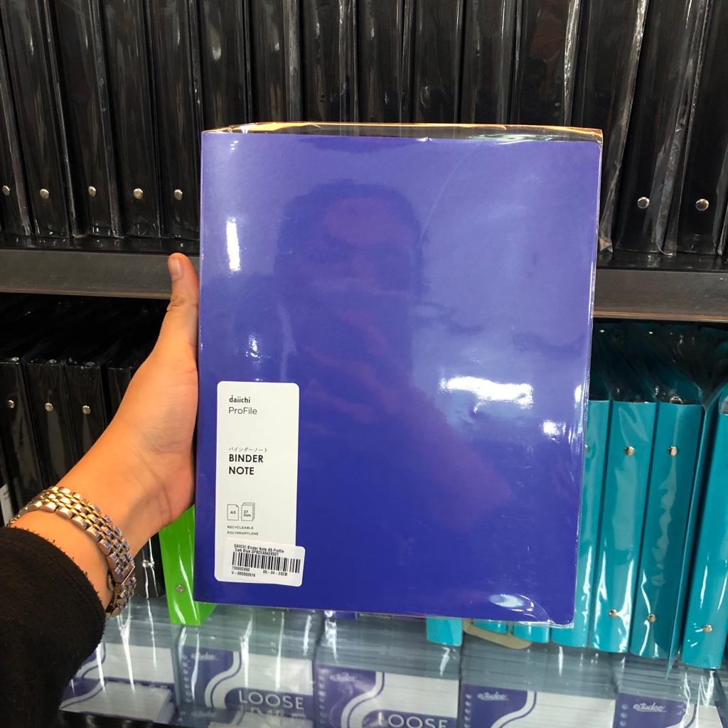 

Gramedia - Daiichi - Binder Note A5 Warna Dark Blue