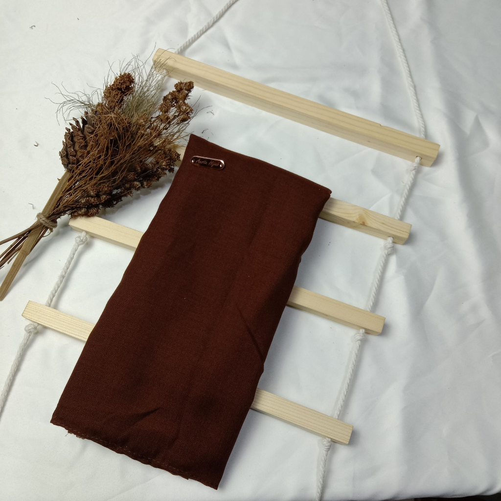 Jilbab Segi Empat Voal Paris Premium Coklat Pramuka