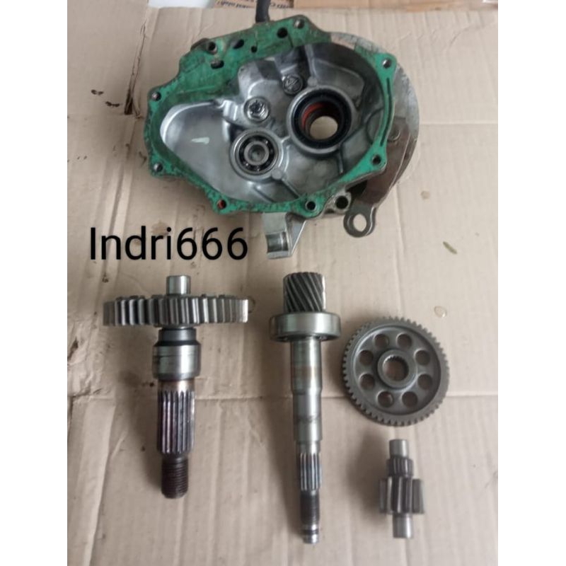 rasio set honda Beat Scoopy fi 2013/2014 original copotan.