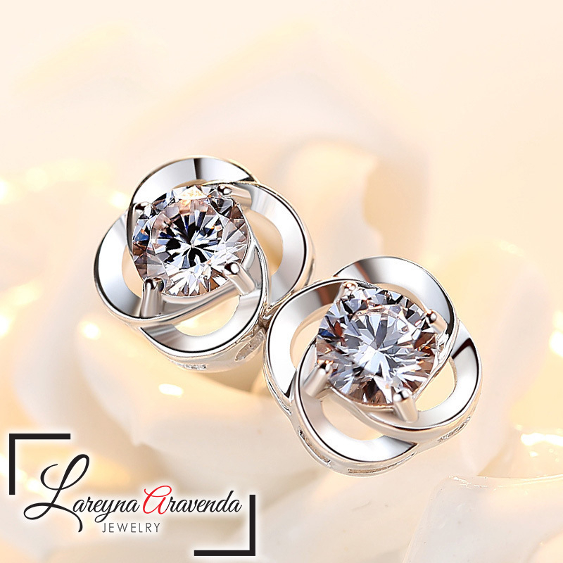 Anting Wanita Titanium Model Bunga Kristal Crystal Anti Karat Non Alergi AT020