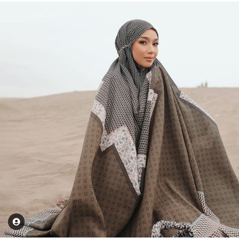 READY STOCK ZASKIA SUNGKAR YURI PRAYER SET  | MUKENA