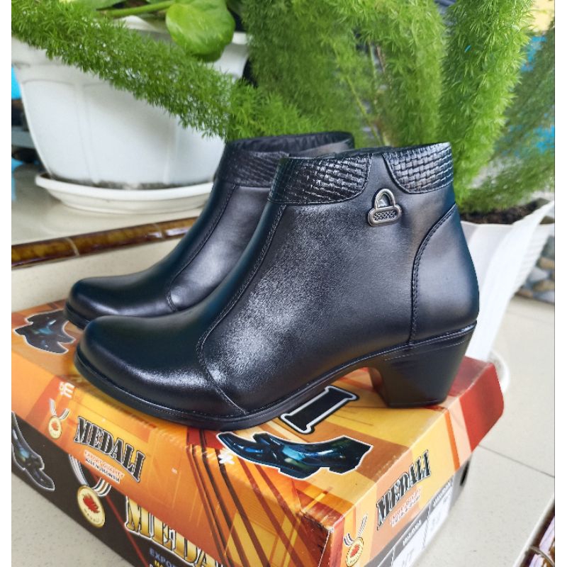 SEPATU KULIT WANITA ASLI PDH BOOTS WANITA POLWAN/POLR/TNI/SECURITY/DINAS/KERJA/KANTOR/PNS/ASN/PEGAWAI SEPATU MEDALI