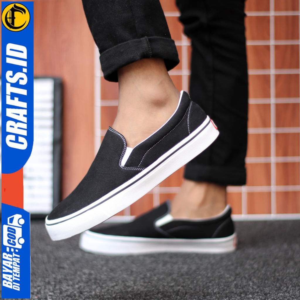 Sepatu Casual Ukuran 43 44 45 46 47 Sepatu Sneakers Slip On Pria Sepatu Sekolah Ukuran Besar